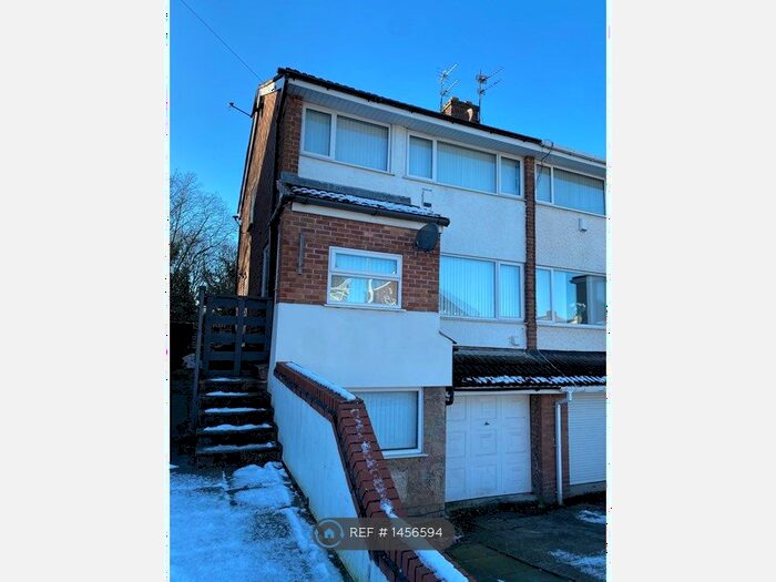 3 Bedroom Semi-Detached House To Rent In Simons Close, Whiston, Prescot, L35