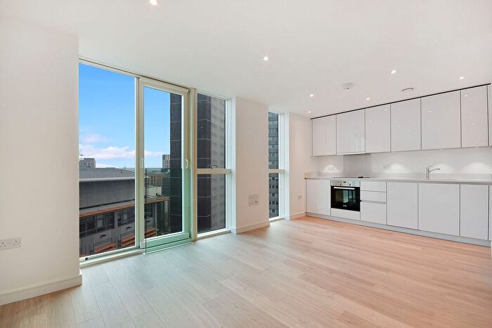 Studio For Sale In Pinnacle Apartments, Saffron Central Square, Croydon, CR0