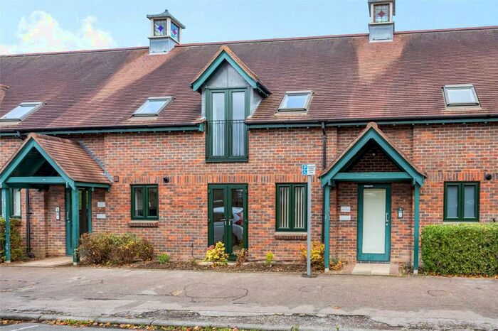 1 Bedroom Apartment To Rent In Morley Court, Baldock Way, Cambridge, Cambridgeshire, CB1