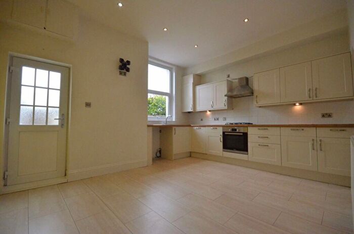 2 Bedroom Property To Rent In St. Pauls Terrace, Hoddlesden, BB3