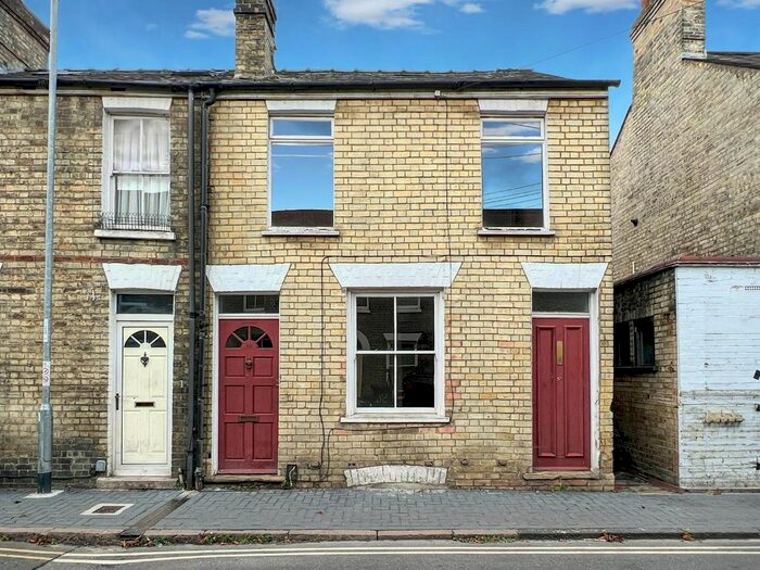 2 Bedroom End Terrace House For Sale In Gwydir Street, Cambridge, CB1