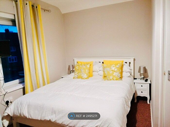 3 Bedroom Terraced House To Rent In Hope Street, York, YO10