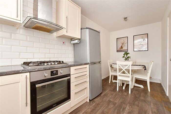 3 Bedroom Terraced House For Sale In Clouston Close, Wallington, Surrey, SM6