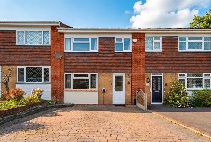 3 Bedroom Terraced House For Sale In Stretton Road, Shirley, B90