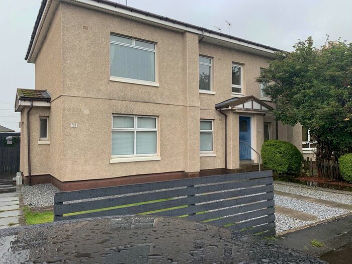 2 Bedroom Flat To Rent In Restalrig Square, Edinburgh, EH7