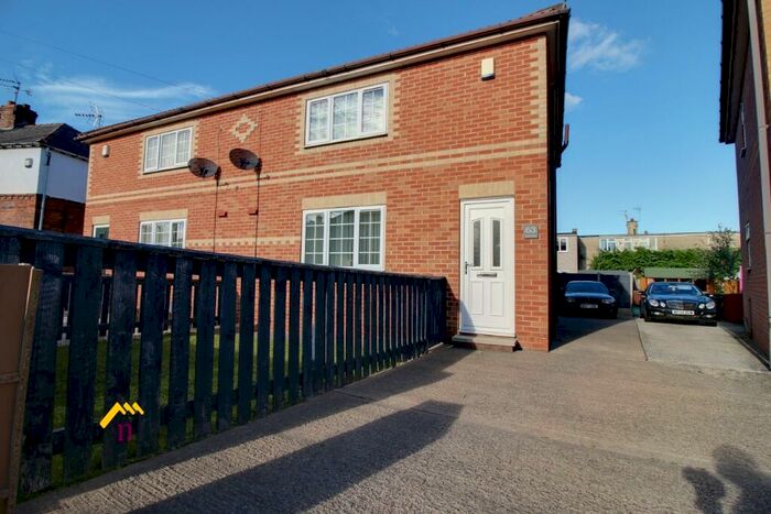 3 Bedroom Semi-Detached House To Rent In Corona Drive, Thorne, Doncaster, DN8