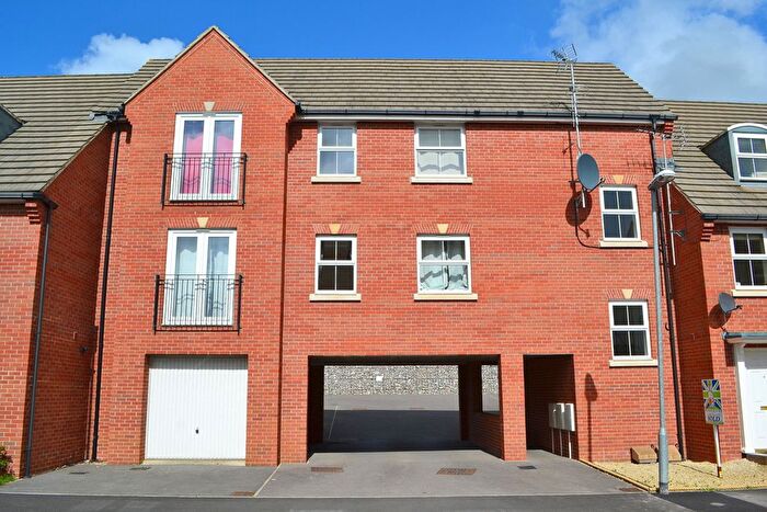 2 Bedroom Flat To Rent In Peach Pie Street, Wincanton, BA9
