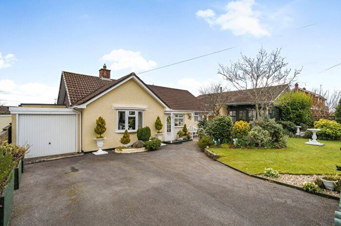3 Bedroom Detached Bungalow For Sale In Cricket Close, Chulmleigh, EX18
