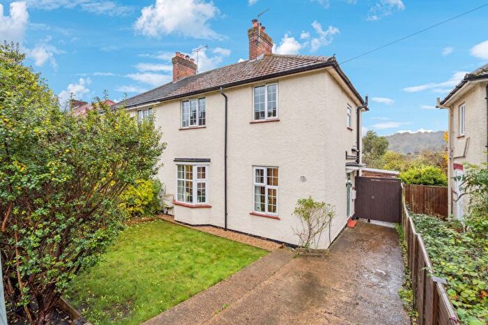 3 Bedroom Semi-Detached House For Sale In Clarendon Road, High Wycombe, HP13