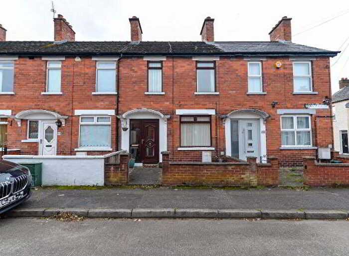 2 Bedroom House For Sale In Oakdene Parade, Belfast, BT4