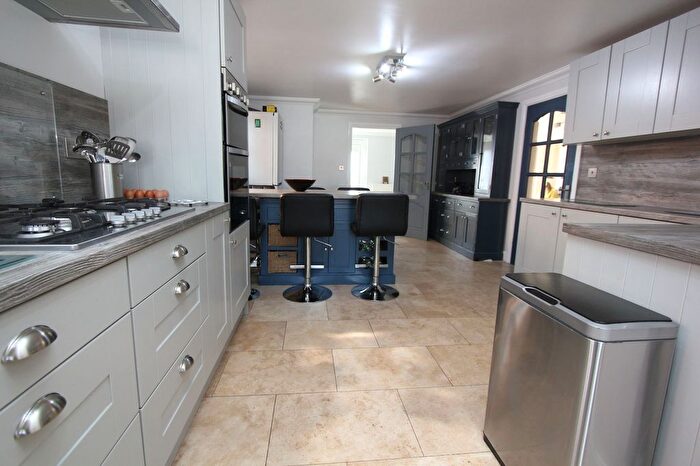 4 Bedroom Detached Bungalow For Sale In South View, Rhoose, CF62