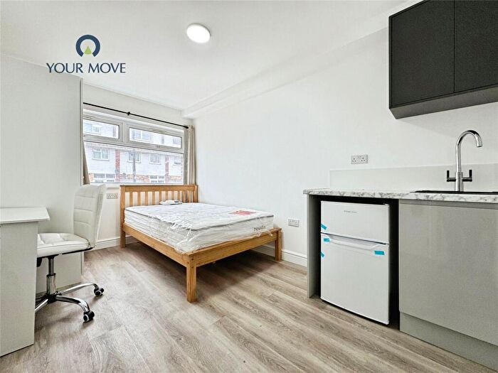 1 Bedroom Property To Rent In Waid Close, Dartford, Kent, DA1