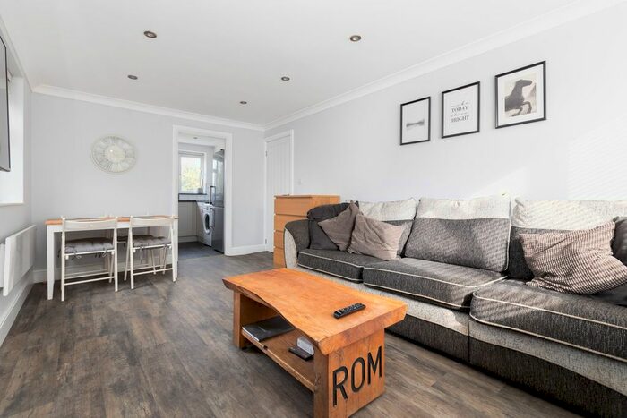 1 Bedroom Maisonette For Sale In The Causeway, Brent Pelham, SG9