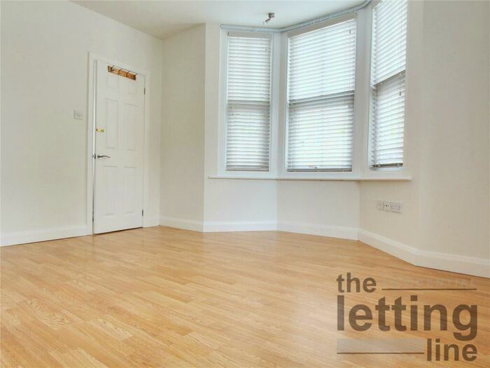 2 Bedroom Apartment To Rent In Seaford Road, Enfield, Middlesex, EN1