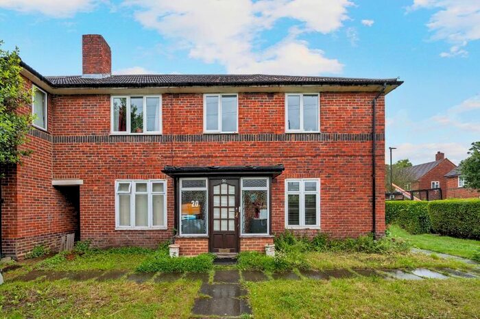 3 Bedroom Maisonette To Rent In Bushey Road, Wimbledon Chase, London, SW20