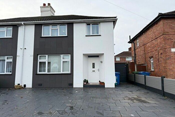 1 Bedroom Flat To Rent In Trafford Avenue, Warrington, WA5