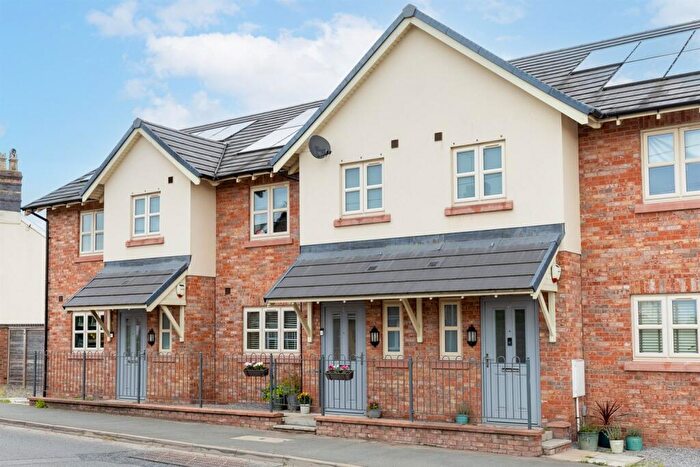 3 Bedroom Terraced House For Sale In Davenport Place, Nantwich Road, Calveley, Tarporley, CW6