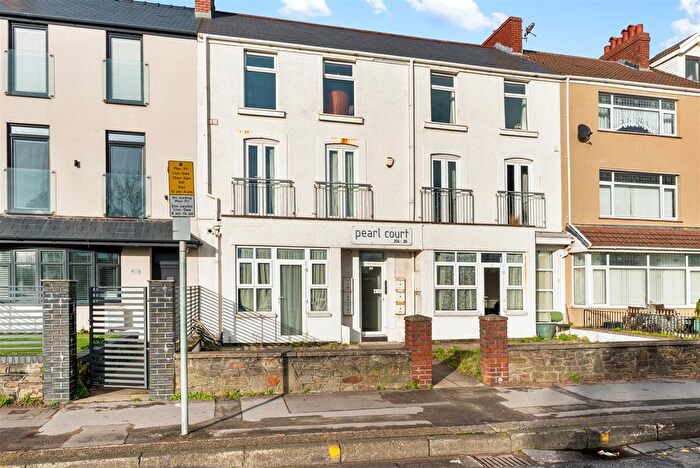2 Bedroom Flat For Sale In Oystermouth Road, Swansea, SA1