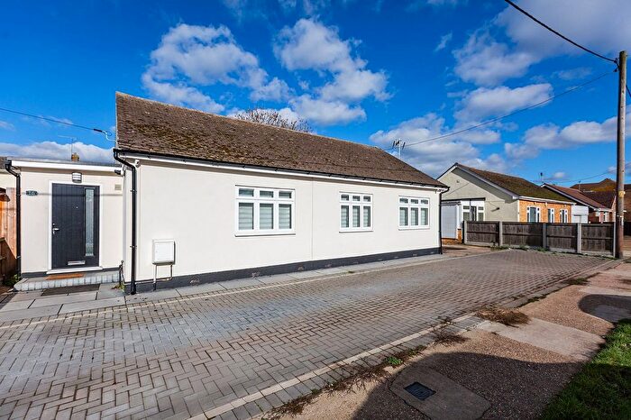 3 Bedroom Detached Bungalow For Sale In Vaagen Road, Canvey Island, Essex, SS8