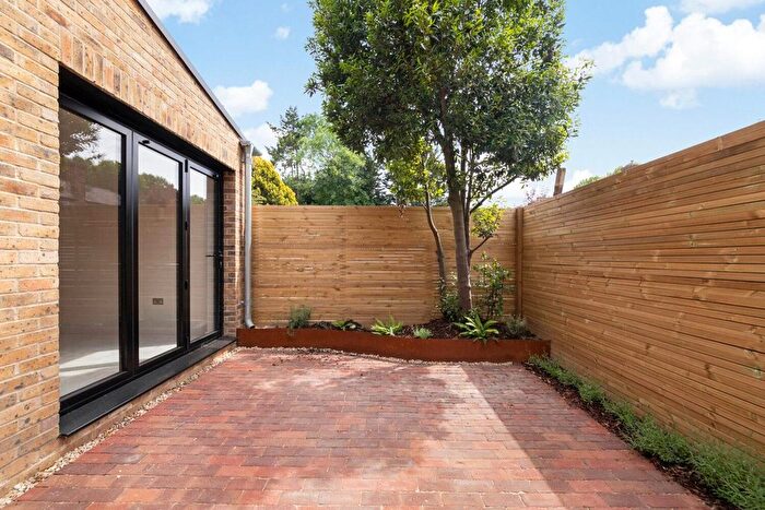 3 Bedroom Property For Sale In Ambleside, Beckenham, BR1
