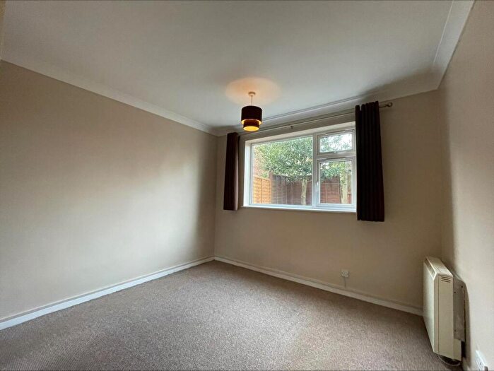 2 Bedroom Flat To Rent In Egerton Park, Rock Ferry, Wirral, CH42