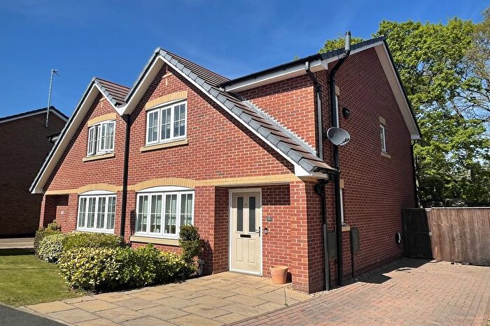 3 Bedroom Semi-Detached House For Sale In Chillingham Close, Chelford, SK11