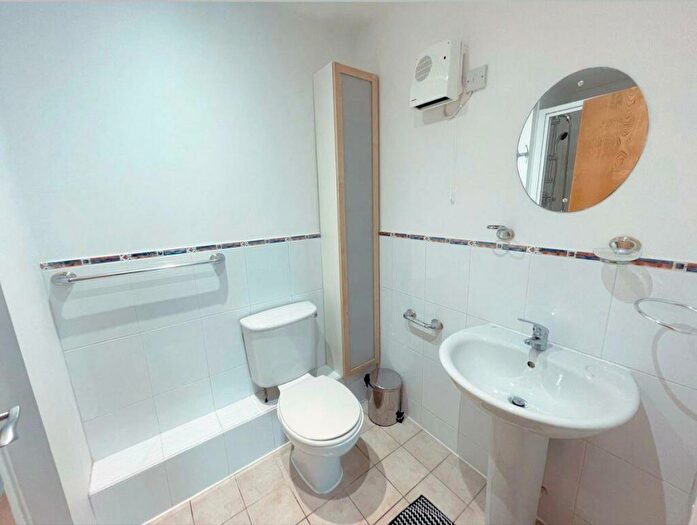 2 Bedroom Apartment To Rent In Rowland Hill Court, Osney Lane, Oxford, OX1