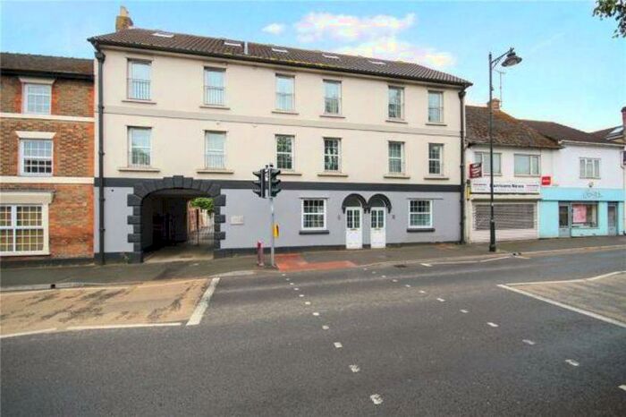 2 Bedroom Duplex To Rent In Bedroom Flat To Rent, Emporium Court, Newport Street, Old Town, SN1