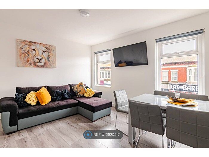 4 Bedroom Flat To Rent In Belmont Avenue, Blackpool, FY1