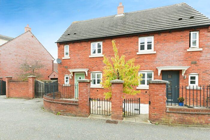 2 Bedroom Semi-Detached House For Sale In Ferndale Close, Gloucester, GL2