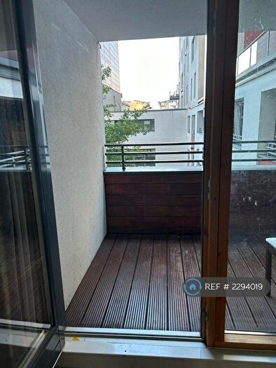 1 Bedroom Flat To Rent In Phoenix Heights East, London, E14