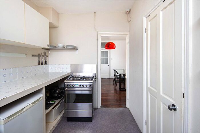 1 Bedroom Flat To Rent In Brooksby`S Walk, Hackney, London, E9