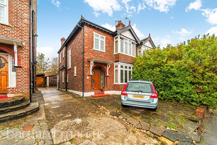 3 Bedroom Semi Detached House For Sale In D'arcy Road, Cheam, Sutton, SM3