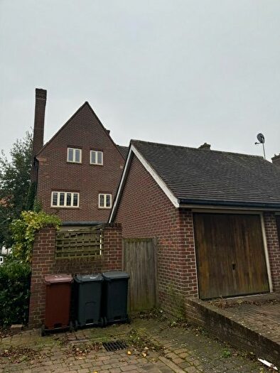 5 Bedroom End Of Terrace House To Rent In Clickers Drive, Northampton, NN5