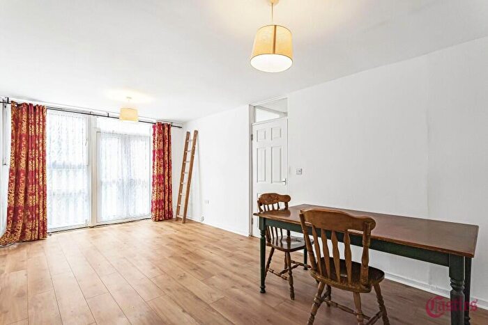 4 Bedroom Maisonette To Rent In De Beauvoir Road, N1