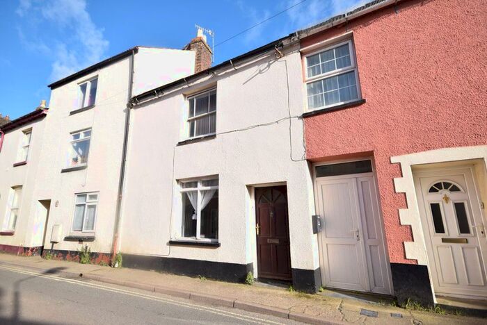 1 Bedroom Flat To Rent In Torrington Street, Bideford, EX39