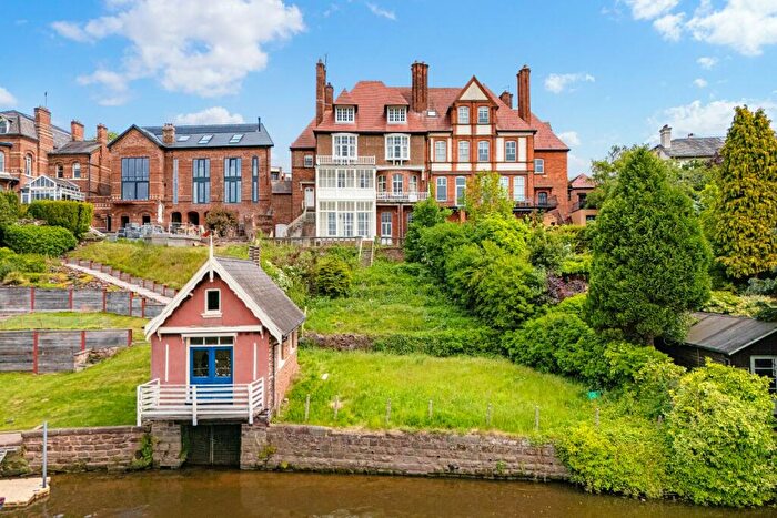 7 Bedroom Semi-Detached House For Sale In Sandy Lane, Chester, Cheshire, CH3