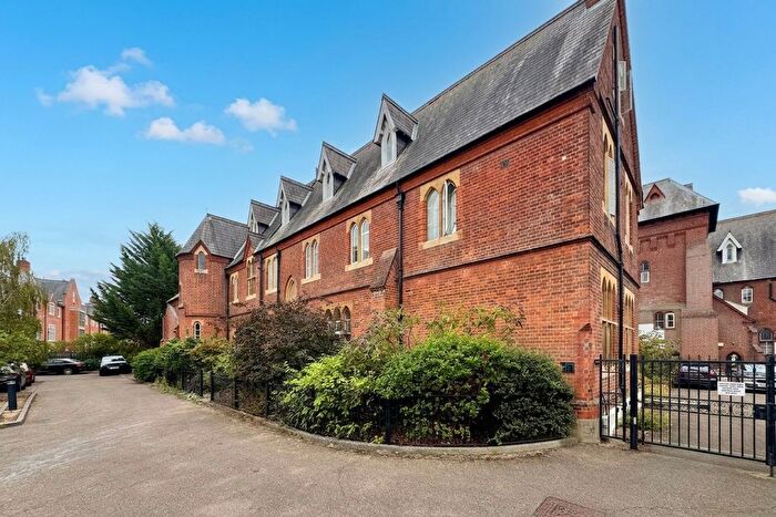 2 Bedroom Flat To Rent In Hatch Lane, Convent Court Hatch Lane, SL4