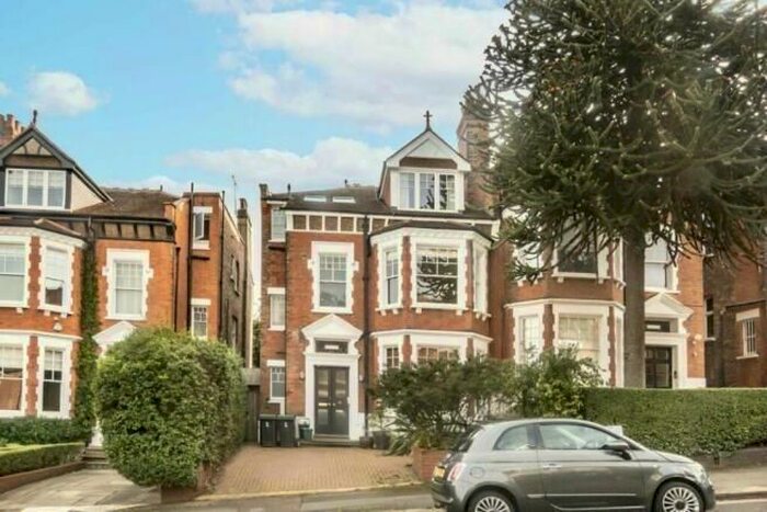 4 Bedroom Flat To Rent In Southwood Avenue, London, N6