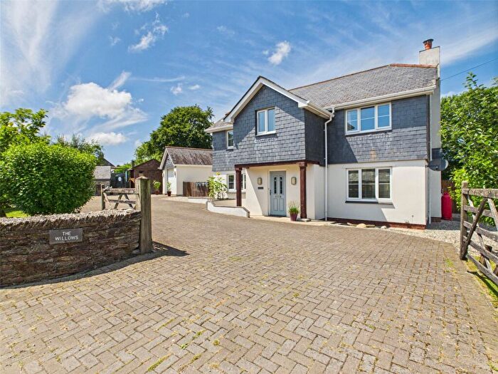 4 Bedroom Detached House For Sale In Canworthy Water, Launceston, Cornwall, PL15