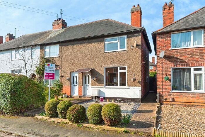 2 Bedroom Terraced House For Sale In Cowes Road, Grantham, NG31