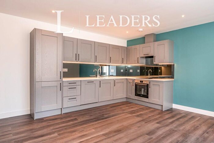 1 Bedroom Apartment To Rent In The Studio Ringwood Road, SO40