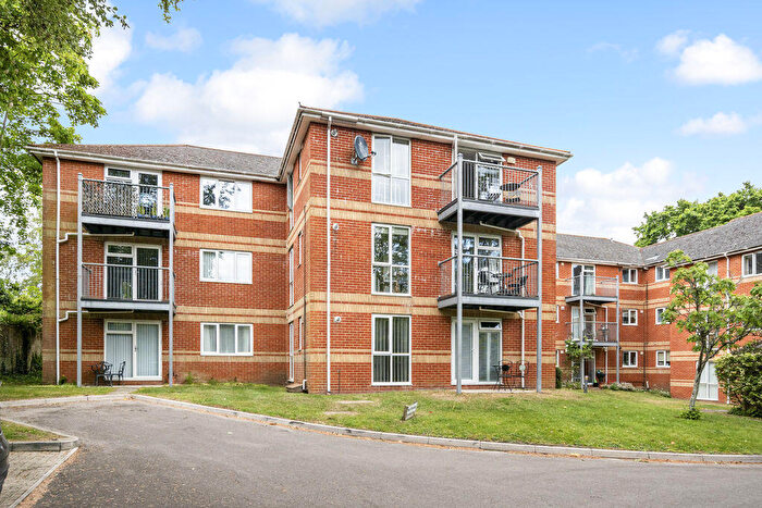 2 Bedroom Apartment For Sale In St. Osmunds Road, Poole, BH14