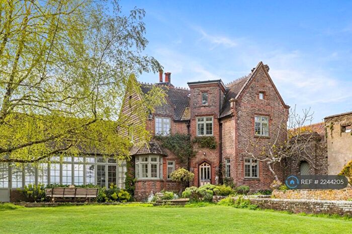 4 Bedroom Detached House To Rent In New Way Lane, Hurstpierpoint, BN6