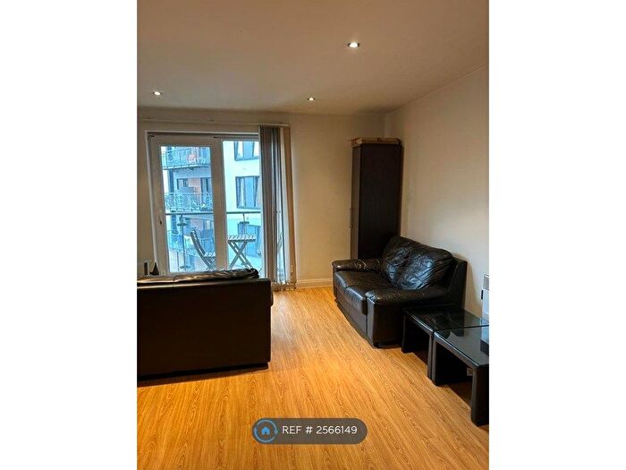 2 Bedroom Flat To Rent In Taylorson Street South, Salford, M5