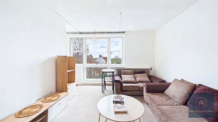 Studio To Rent In Carrick Court, Kennington Park Road, London, SE11