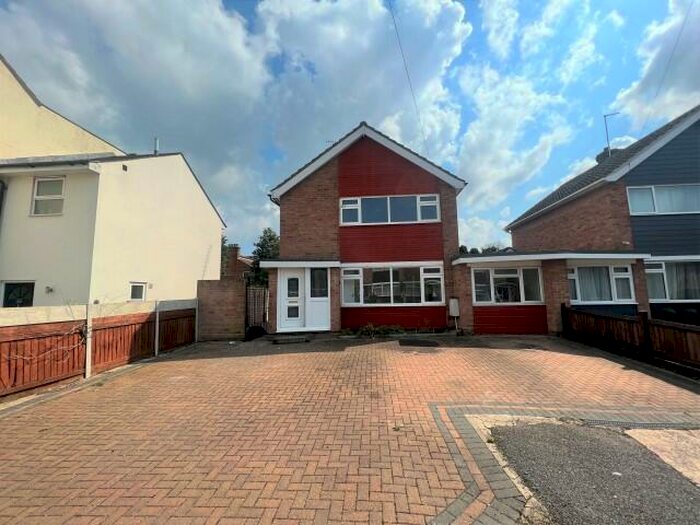4 Bedroom Link Detached House To Rent In Marlborough Road, Chelmsford, CM2