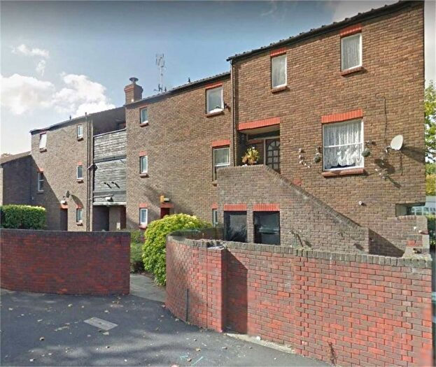 1 Bedroom Flat For Sale In Glimpsing Green, Erith, DA18