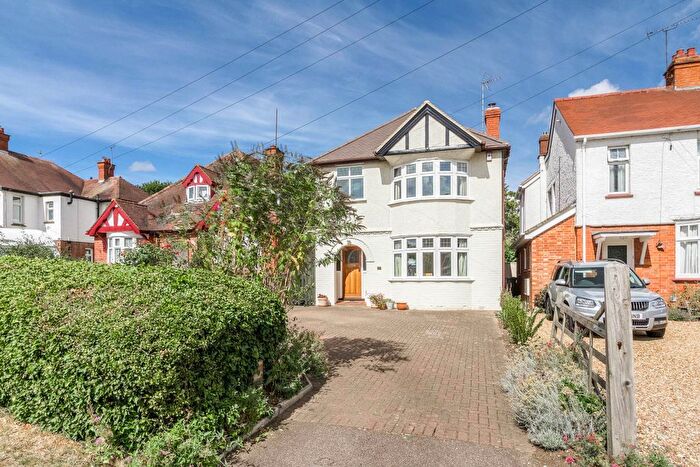 4 Bedroom Detached House For Sale In Wolverton Road, Newport Pagnell, MK16