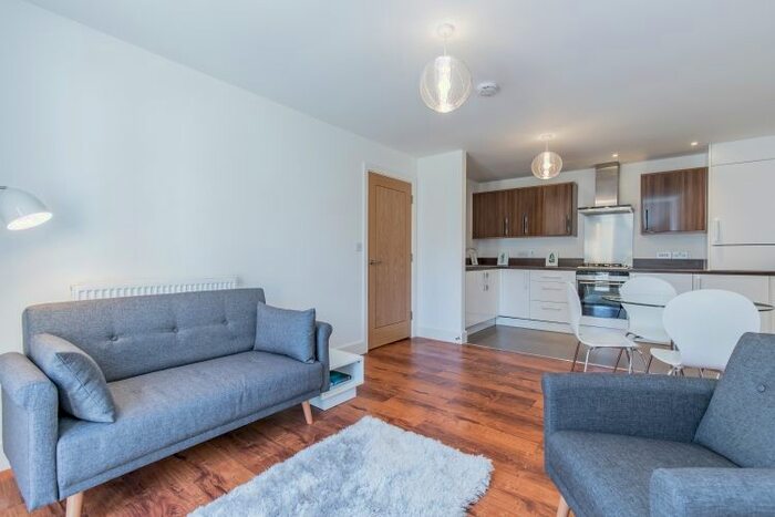 1 Bedroom Flat To Rent In Eynsham Road, Botley, Oxford, OX2